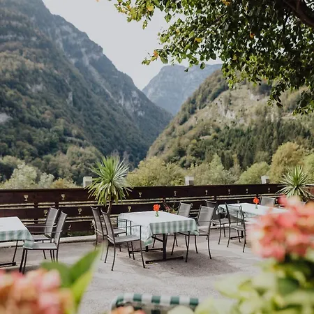 ゲストハウス Pass Lueg