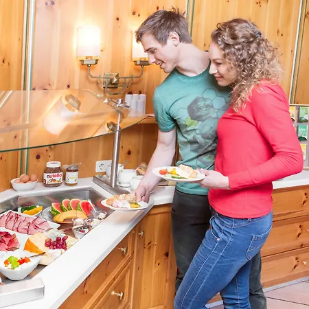 Casa de hóspedes Pass Lueg 3*