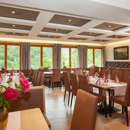 招待所 Pass Lueg 哥林素萨尔察赫