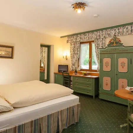Pass Lueg Guest house